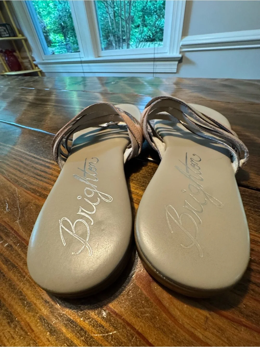 🎀 BRIGHTON ARIA STRAPY THONG SANDAL🎀🎀 SIZE 8.5